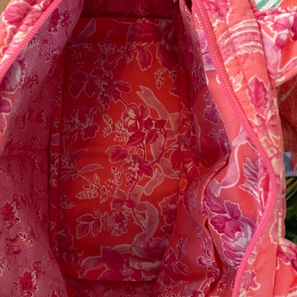 Vera Bradley - Picture 2 of 7